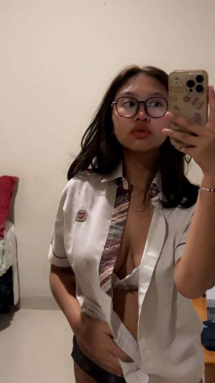 Abg Viral Indo 2025 Terbaru menikmati pagi siang dan sore serabi lempit di Apart New Global Top Trending wikwik